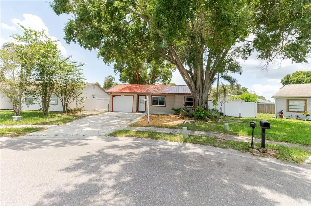 2009 Peppertree Court Oldsmar FL 34677