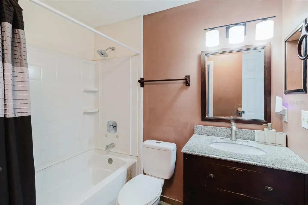 2009 Peppertree Court Oldsmar FL 34677
