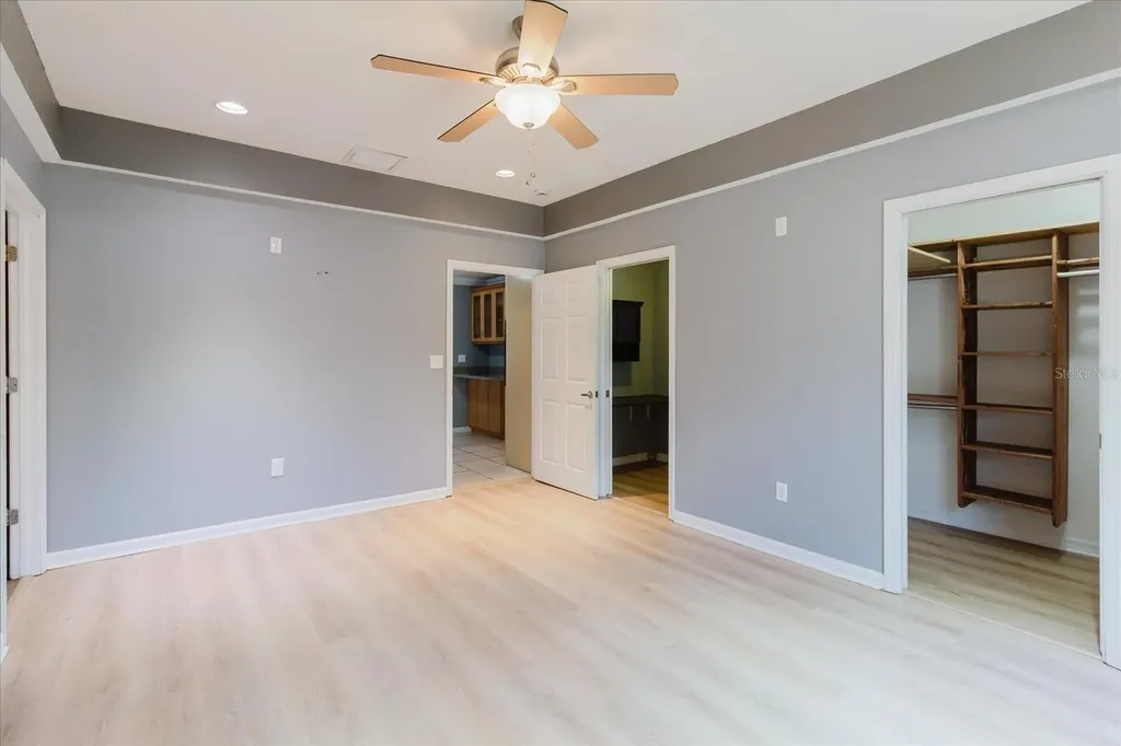 2009 Peppertree Court Oldsmar FL 34677