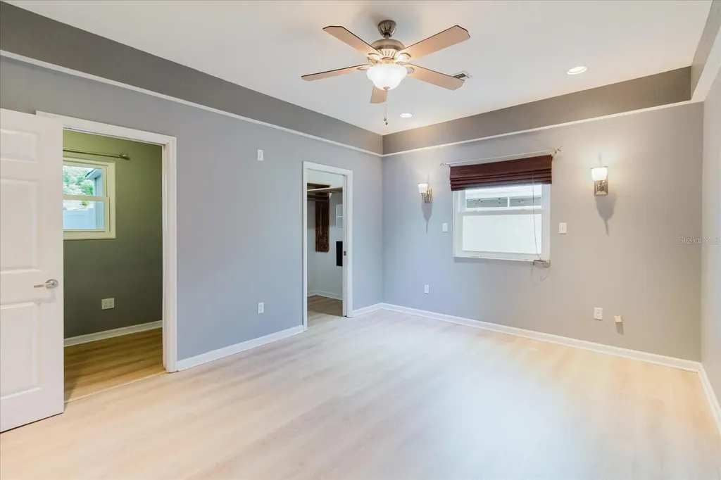 2009 Peppertree Court Oldsmar FL 34677