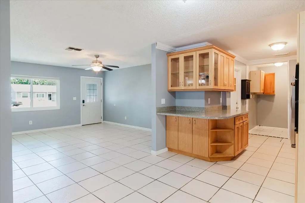 2009 Peppertree Court Oldsmar FL 34677