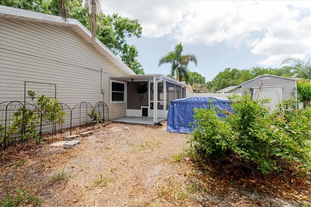 2009 Peppertree Court Oldsmar FL 34677