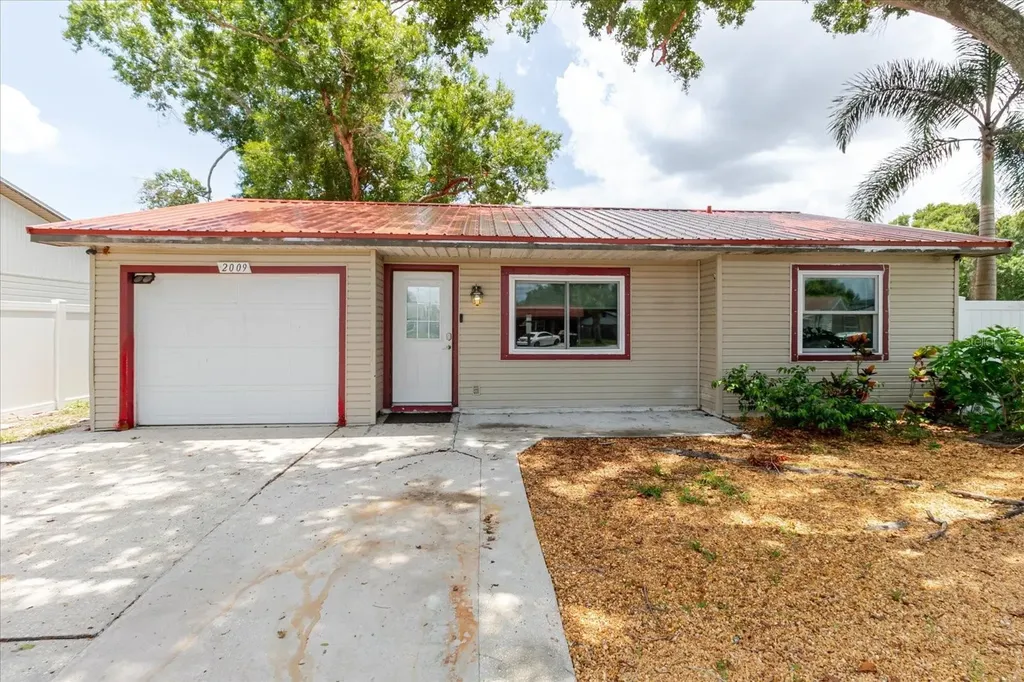 2009 Peppertree Court Oldsmar FL 34677