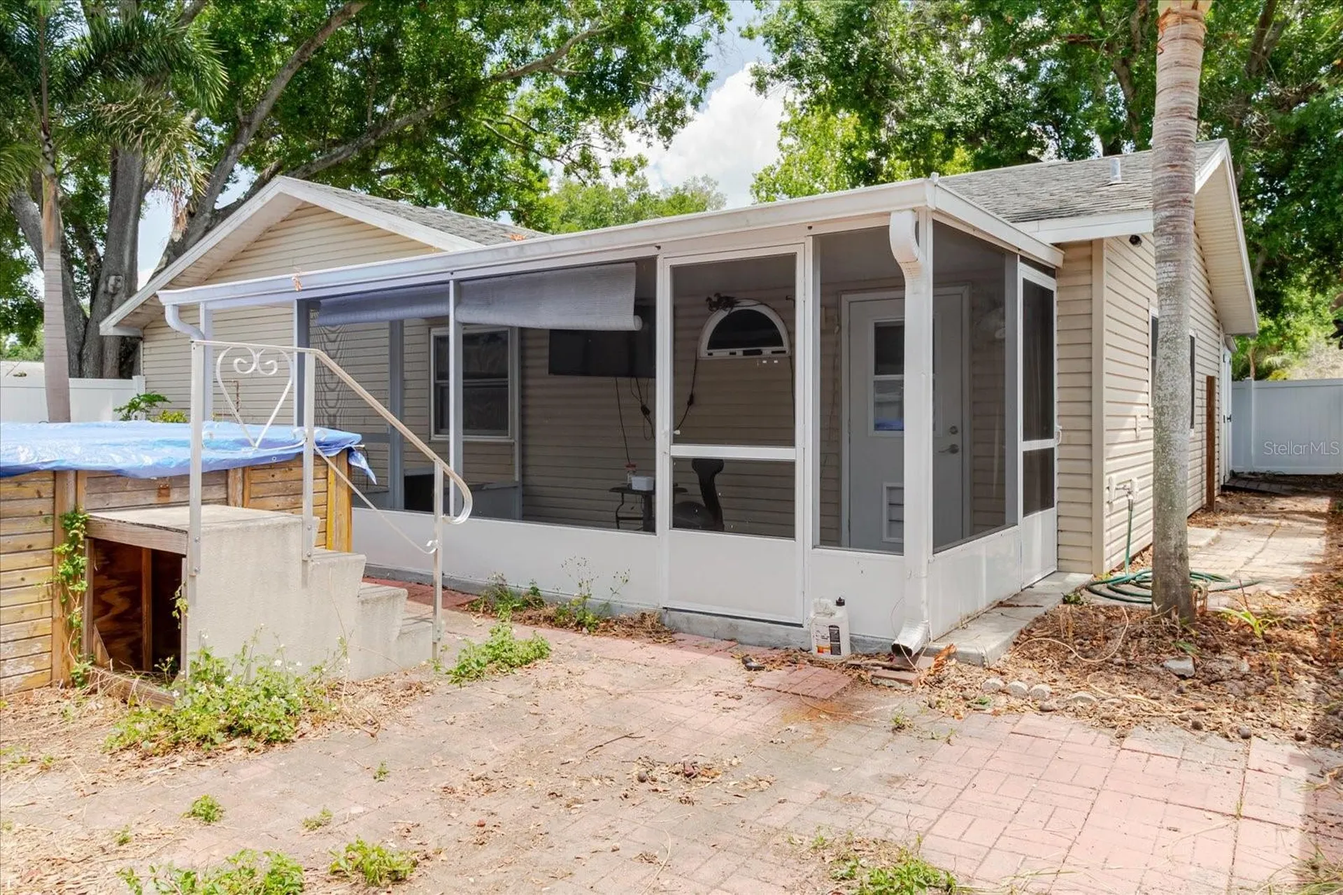 2009 Peppertree Court Oldsmar FL 34677
