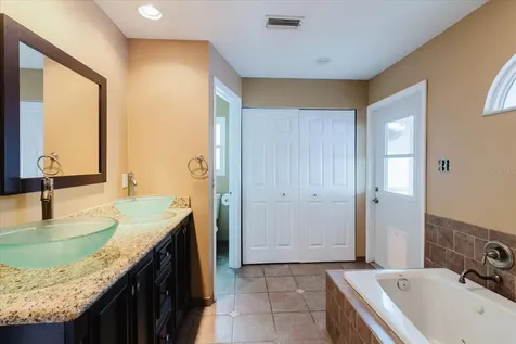 2009 Peppertree Court Oldsmar FL 34677