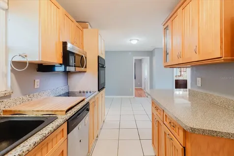 2009 Peppertree Court Oldsmar FL 34677