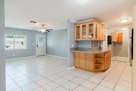 2009 Peppertree Court Oldsmar FL 34677