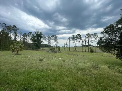 33740 Larkin Road Dade City FL 33523