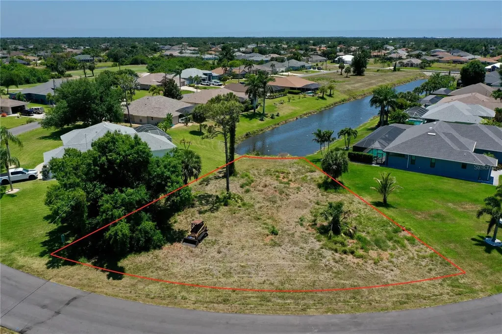 23 Medalist Circle Rotonda West FL 33947