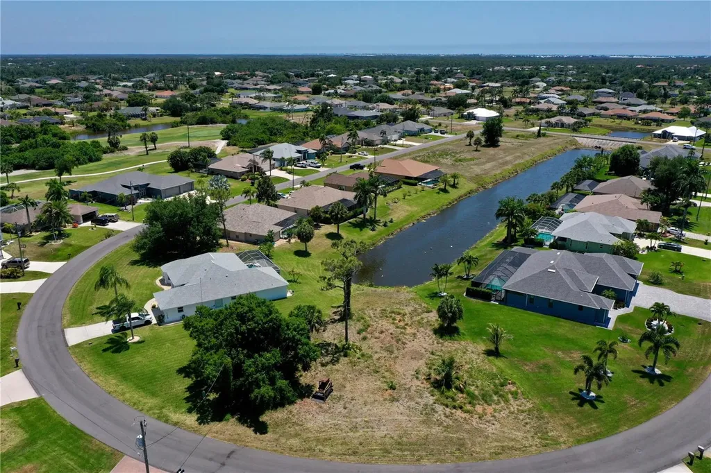 23 Medalist Circle Rotonda West FL 33947