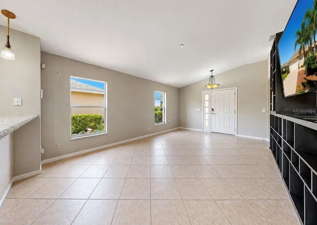 11537 Crestlake Village Drive Riverview FL 33569