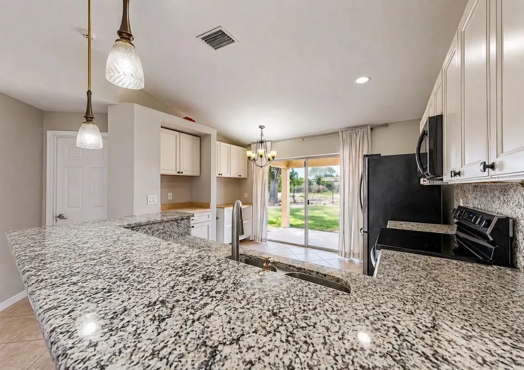 11537 Crestlake Village Drive Riverview FL 33569
