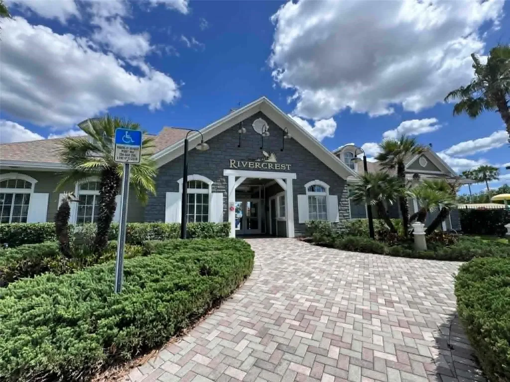 11537 Crestlake Village Drive Riverview FL 33569