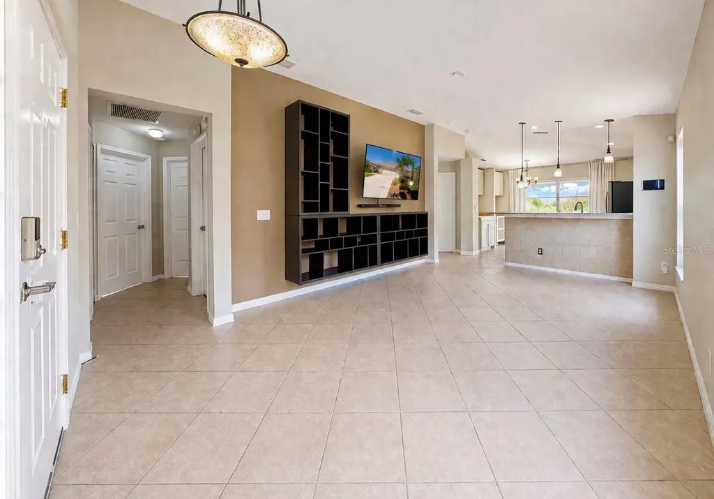 11537 Crestlake Village Drive Riverview FL 33569