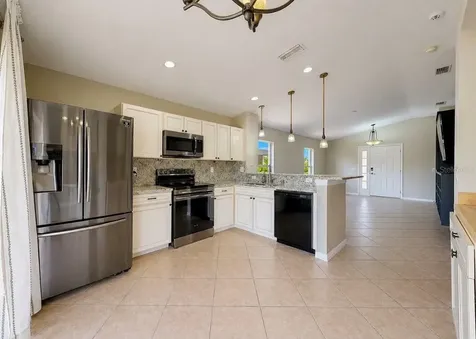 11537 Crestlake Village Drive Riverview FL 33569