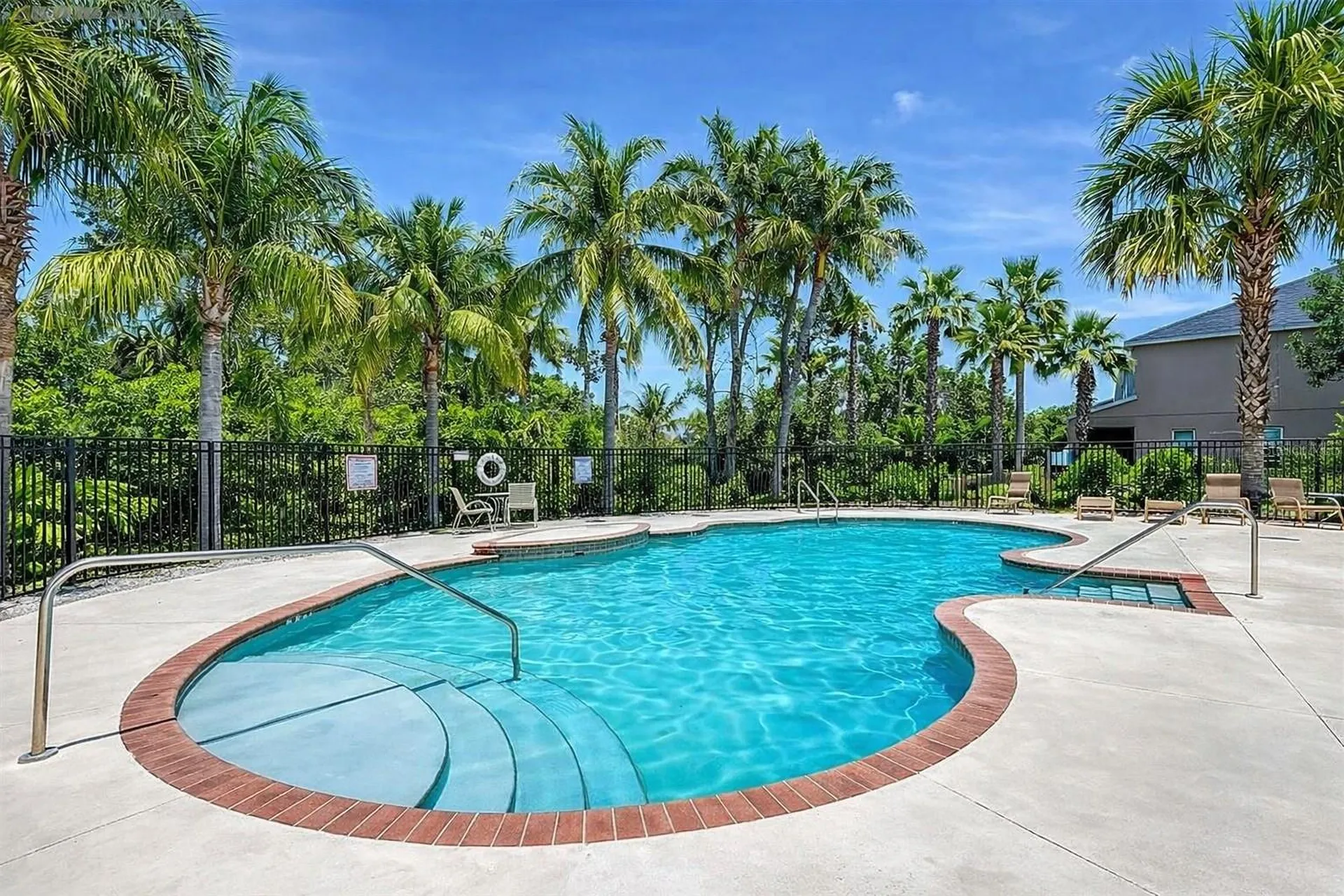 1126 Grantham Drive Sarasota FL 34234
