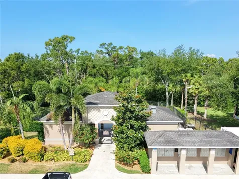 1126 Grantham Drive Sarasota FL 34234