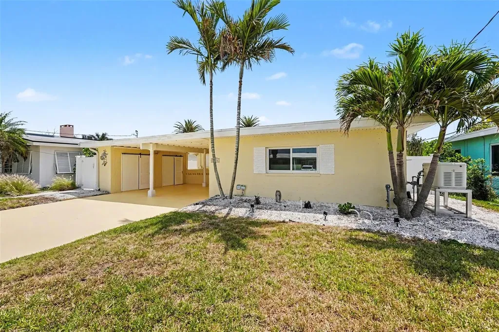 16126 4th Street E Redington Beach FL 33708