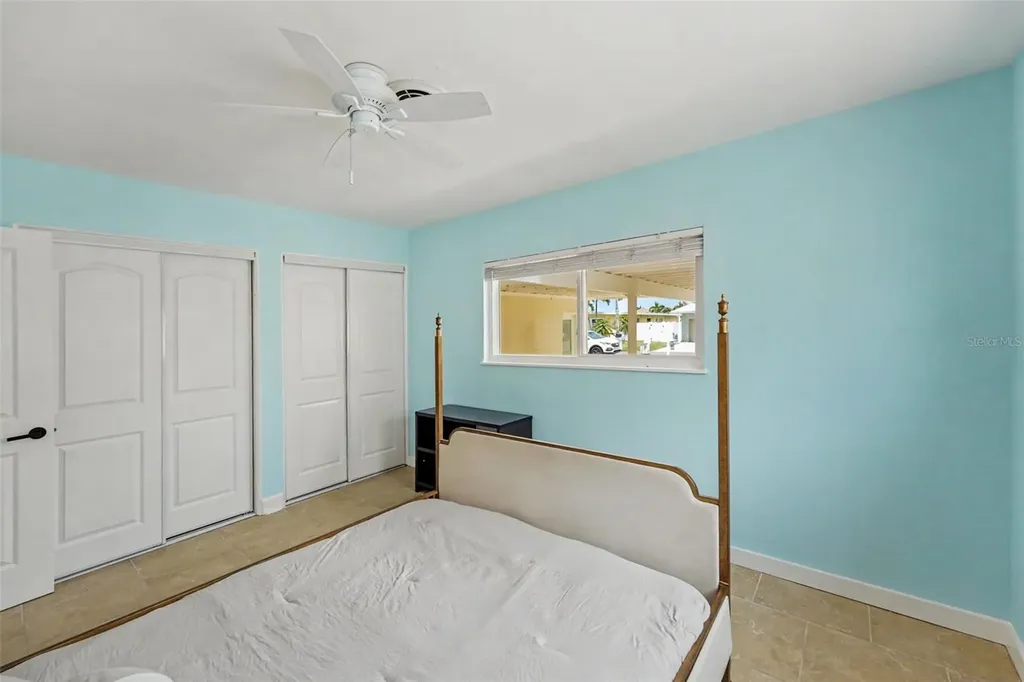 16126 4th Street E Redington Beach FL 33708