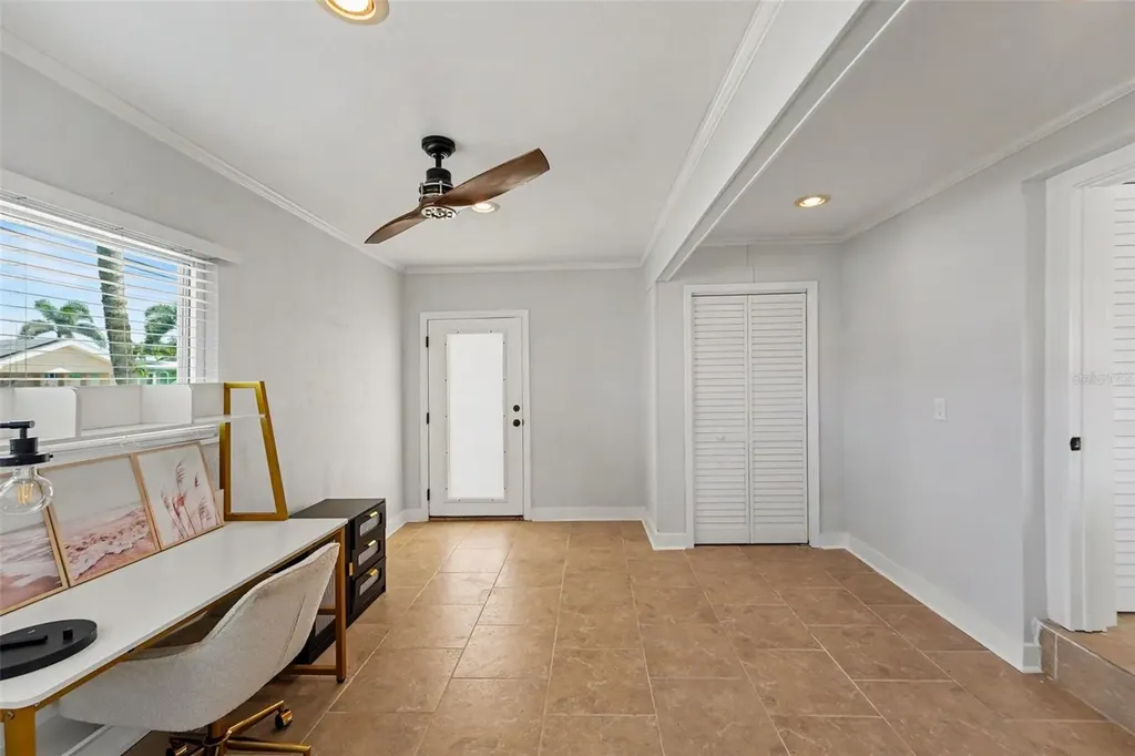 16126 4th Street E Redington Beach FL 33708