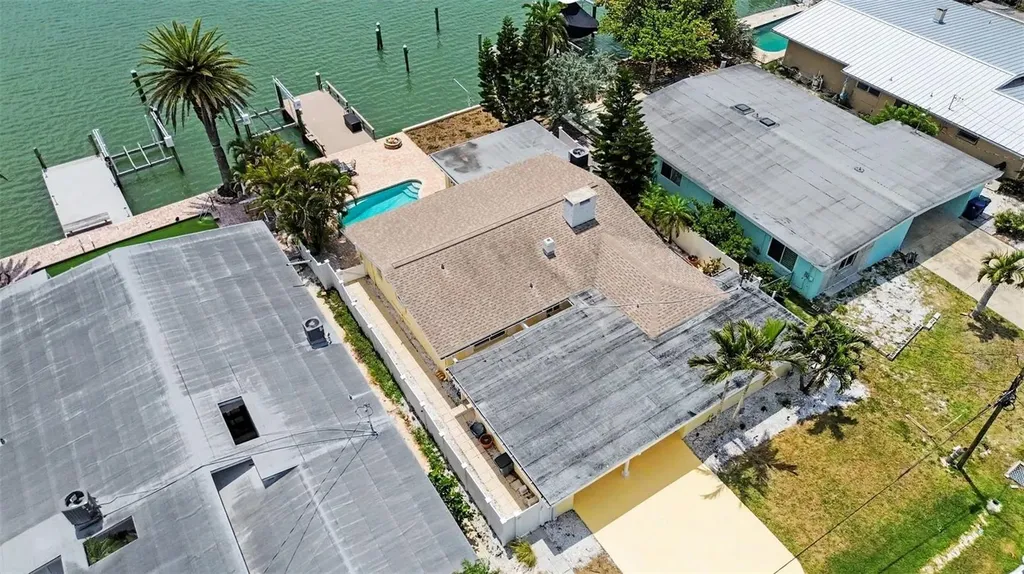 16126 4th Street E Redington Beach FL 33708