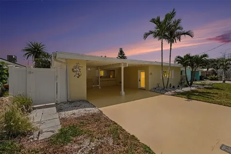 16126 4th Street E Redington Beach FL 33708