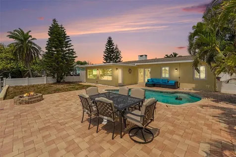 16126 4th Street E Redington Beach FL 33708