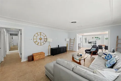 16126 4th Street E Redington Beach FL 33708