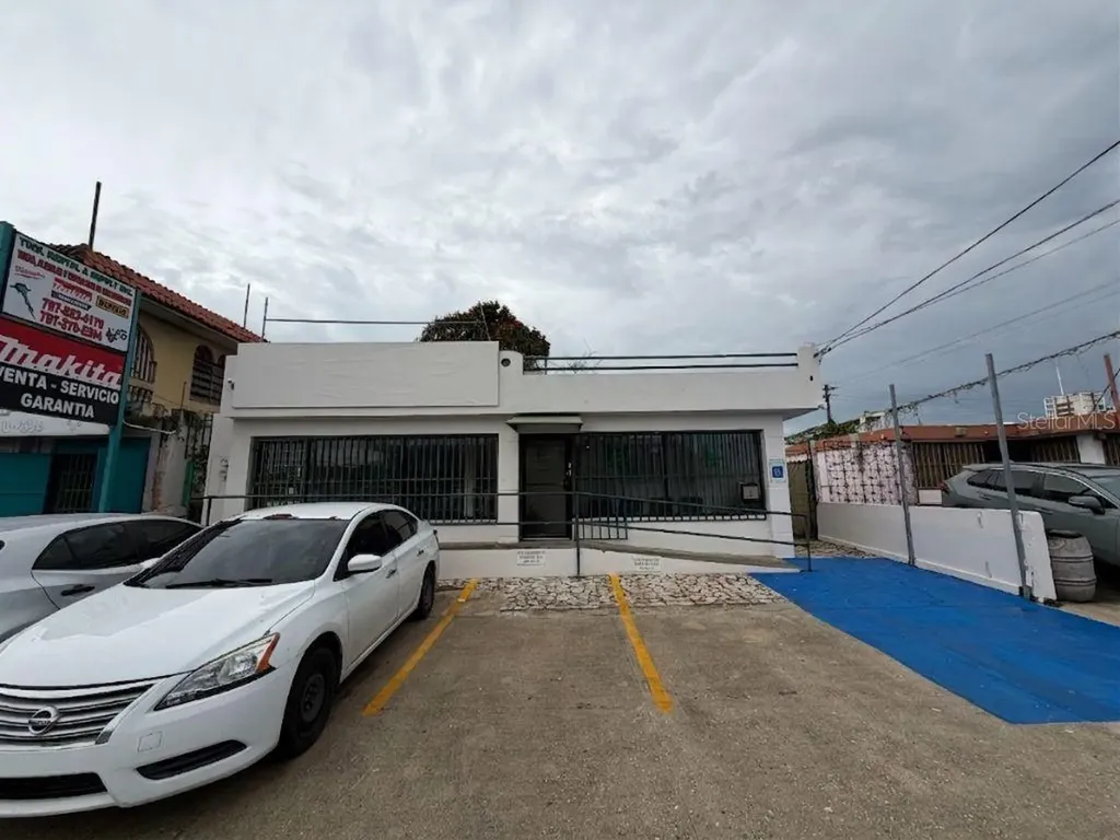 Vega Alta PR 00692