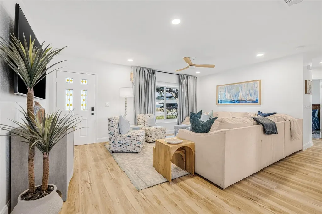 7516 22nd Avenue W Bradenton FL 34209