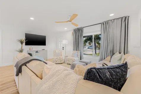 7516 22nd Avenue W Bradenton FL 34209