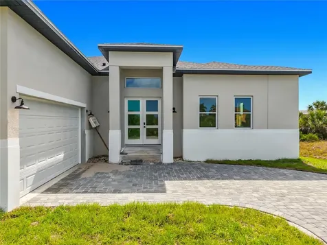 10262 Kingsville Drive Port Charlotte FL 33981