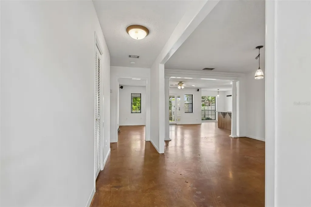 13338 Lake George Lane Tampa FL 33618