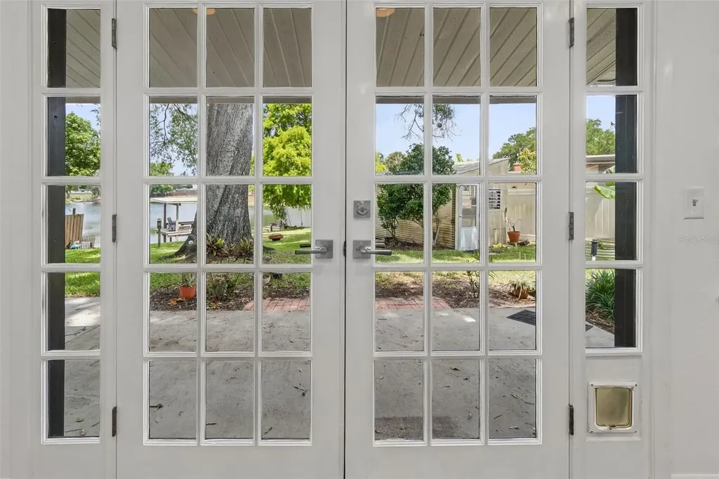 13338 Lake George Lane Tampa FL 33618
