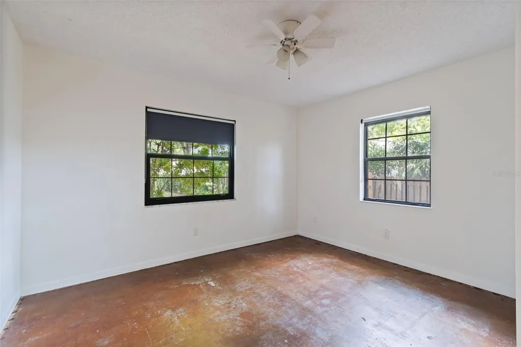 13338 Lake George Lane Tampa FL 33618