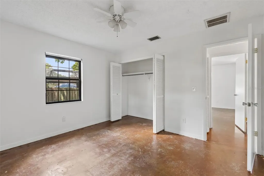 13338 Lake George Lane Tampa FL 33618