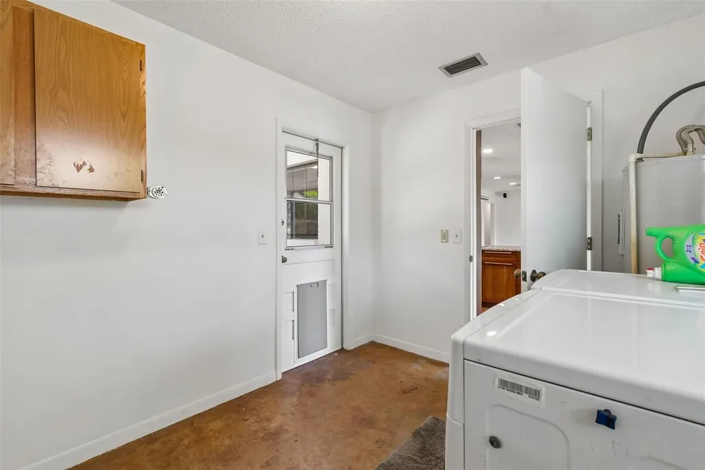 13338 Lake George Lane Tampa FL 33618