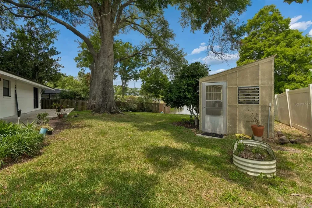 13338 Lake George Lane Tampa FL 33618
