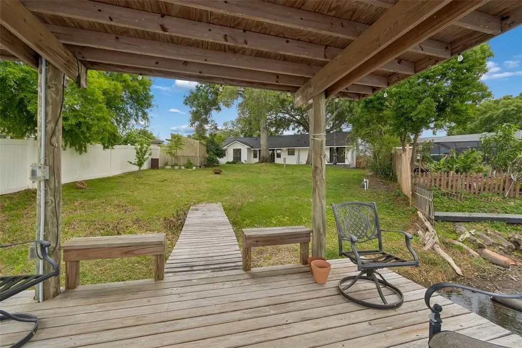 13338 Lake George Lane Tampa FL 33618