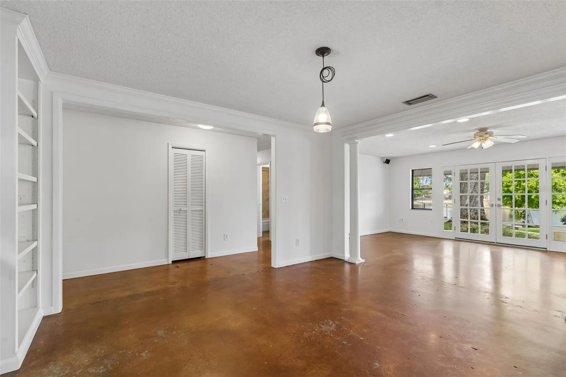 13338 Lake George Lane Tampa FL 33618