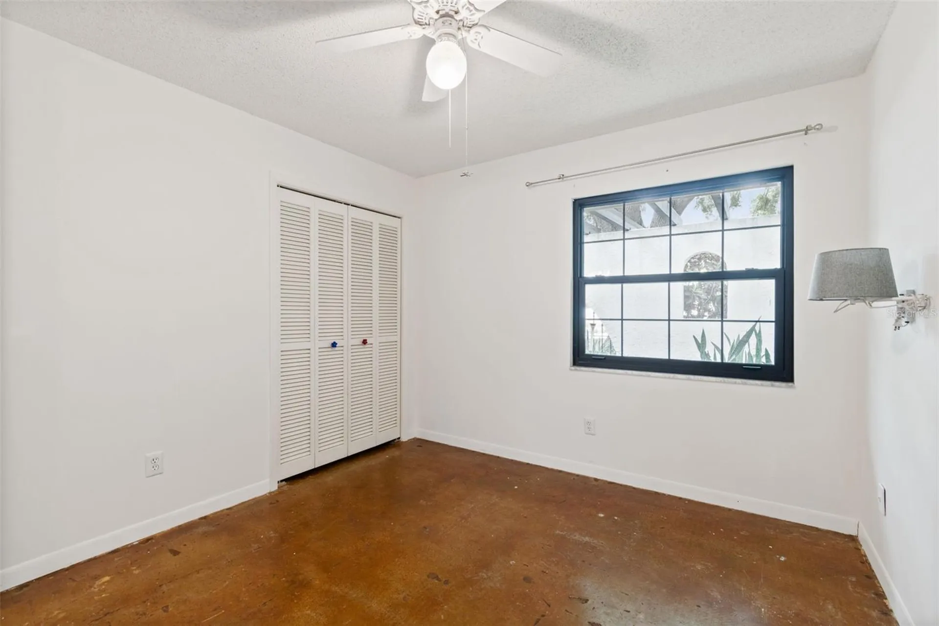 13338 Lake George Lane Tampa FL 33618