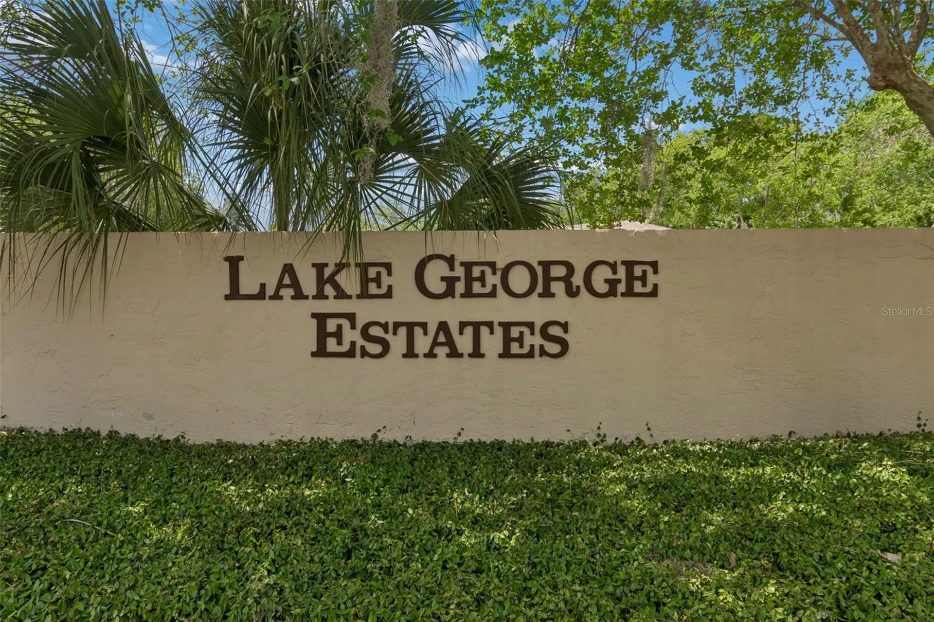 13338 Lake George Lane Tampa FL 33618