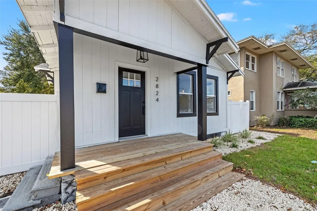 2824 5th Avenue N St Petersburg FL 33713