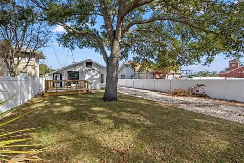 2824 5th Avenue N St Petersburg FL 33713
