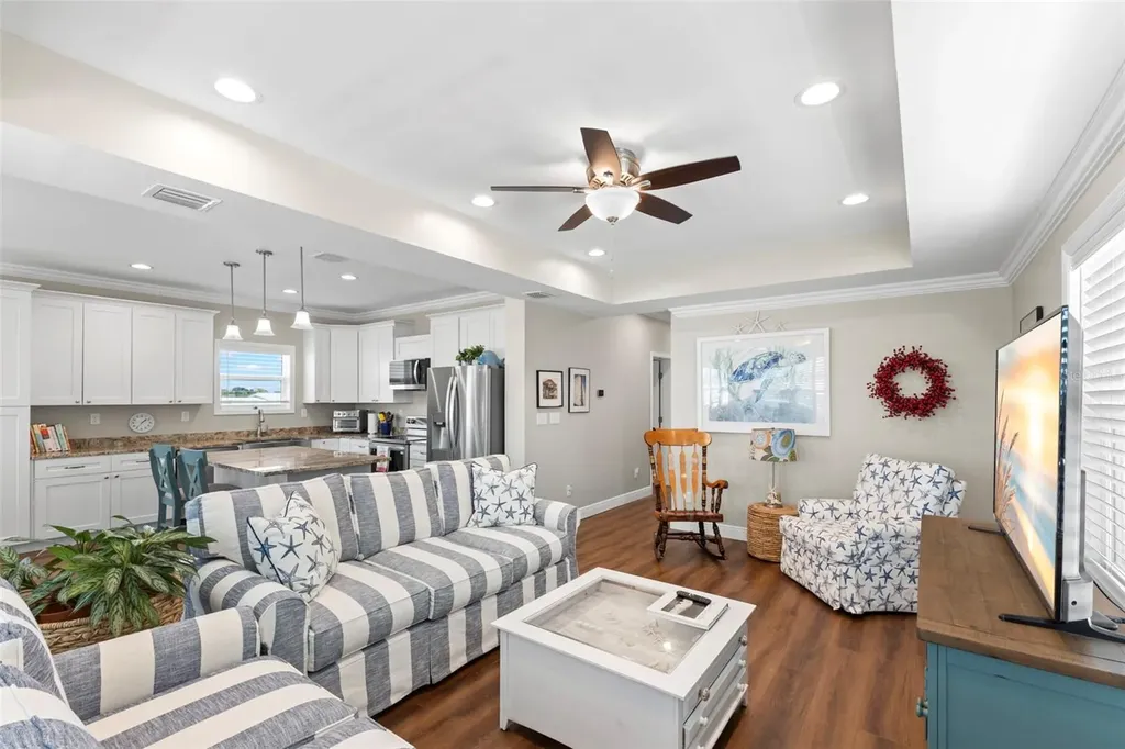 563 Mount Piney Avenue NE St Petersburg FL 33702