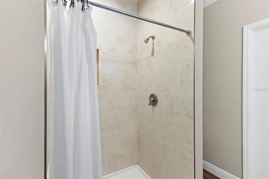 563 Mount Piney Avenue NE St Petersburg FL 33702