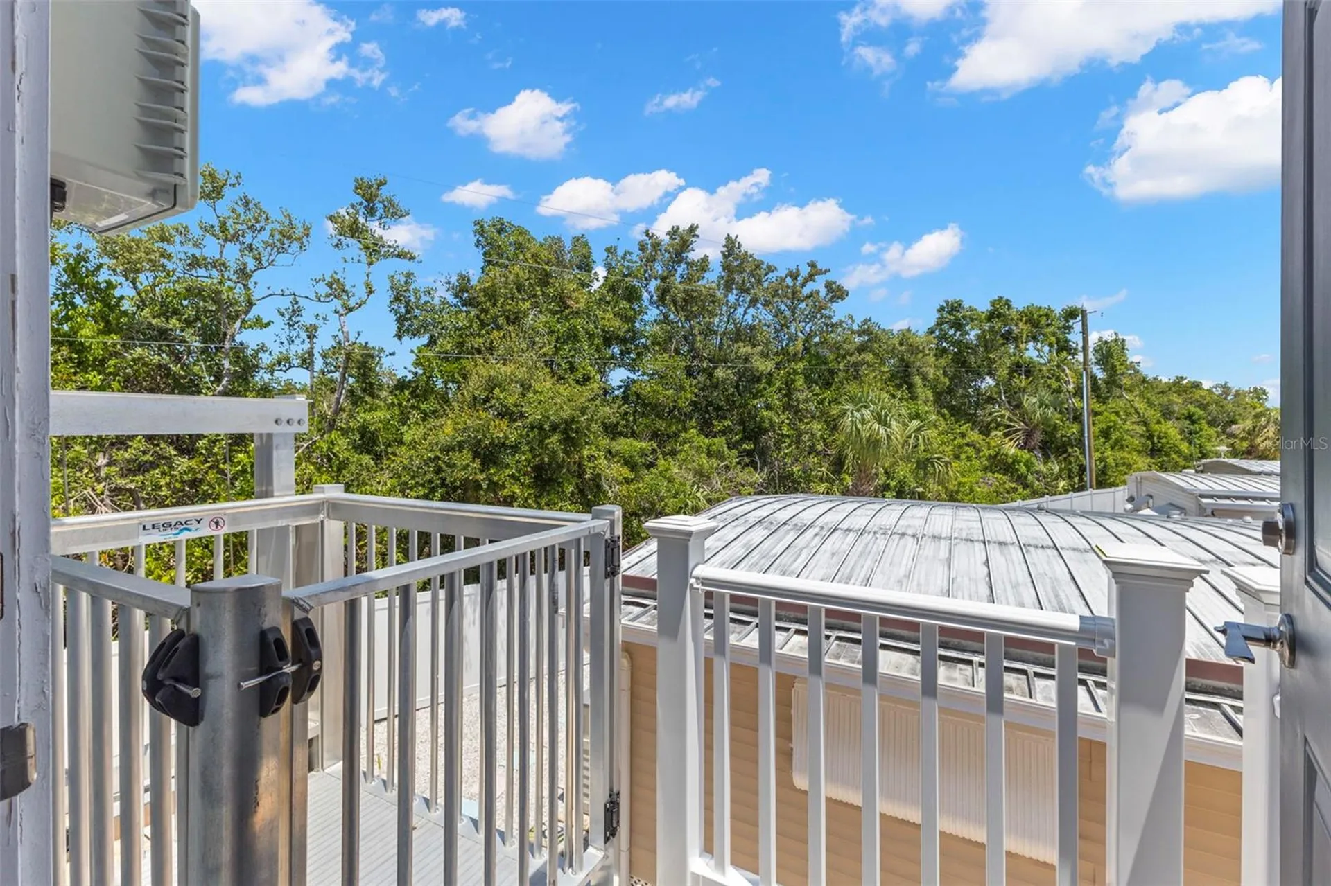 563 Mount Piney Avenue NE St Petersburg FL 33702