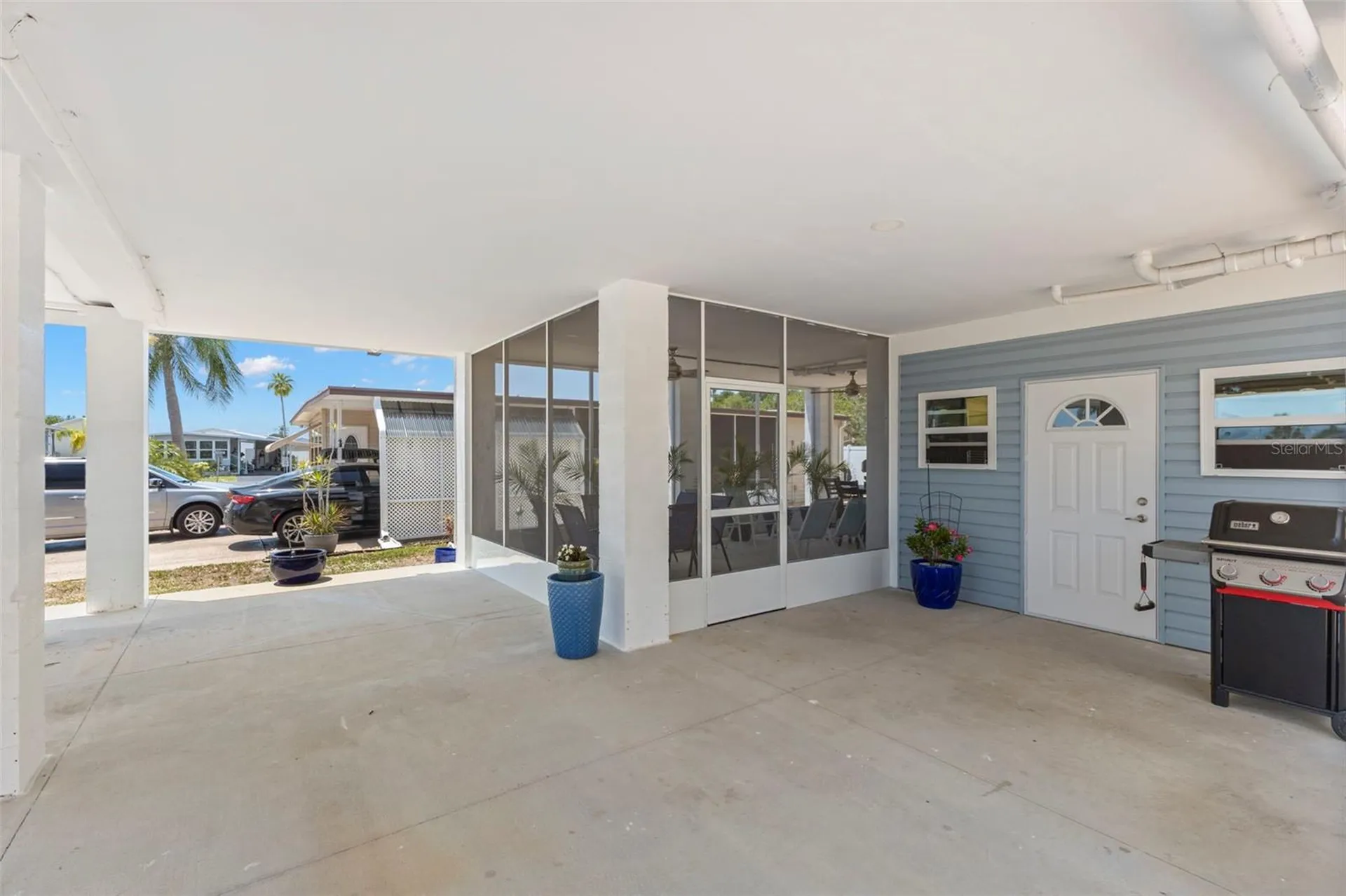 563 Mount Piney Avenue NE St Petersburg FL 33702