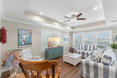 563 Mount Piney Avenue NE St Petersburg FL 33702