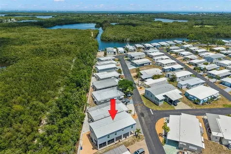 563 Mount Piney Avenue NE St Petersburg FL 33702